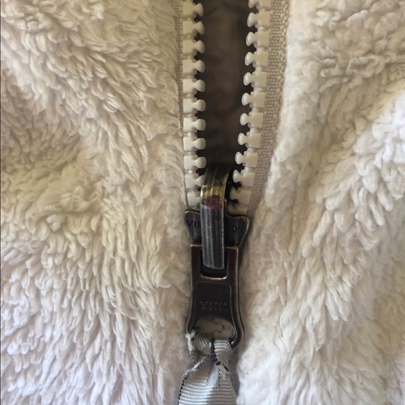 NORTH FACE Zip-up. - Picture 9 of 14